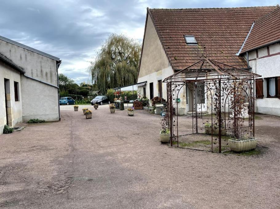 Charmant T2 Au 1Er Dans Residence Avec Parc Arbore Saint-Pierre-le-Moutier Экстерьер фото